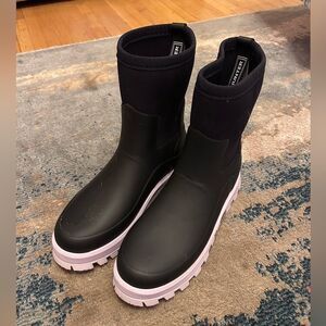 Hunter Black and Purple Winter Rain Boots
